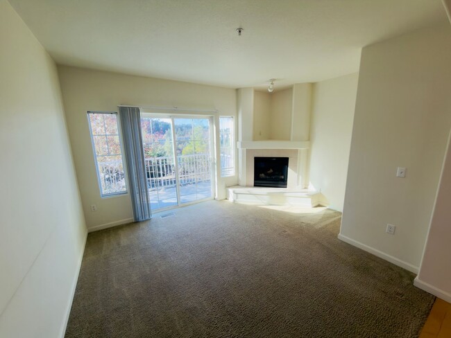 Photo - Gorgeous Tri-Level Condo at Progress Ridge — Lake Views!