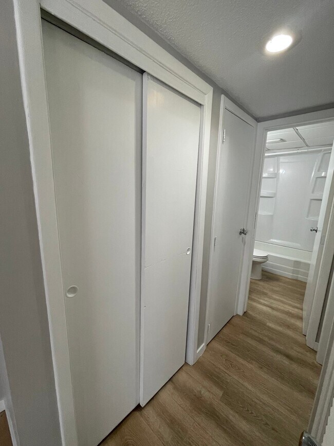 1008 S 30th Ave Unit 10