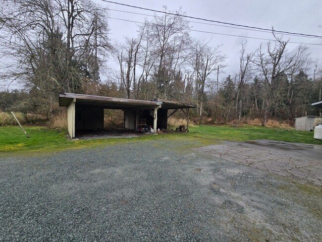 Photo - 3 Bedroom, 2 Bathroom House, Available Now!!!