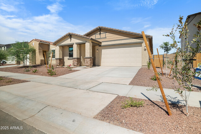 Photo - 17292 W Pershing St Casa