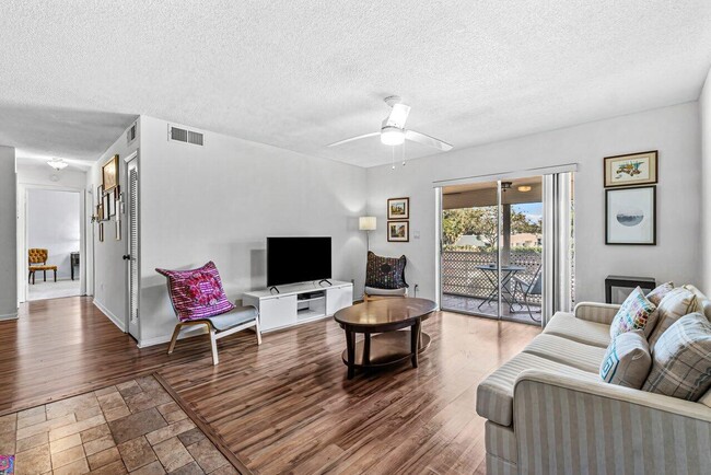 Photo - 1000 NW 13th St Unit 213a