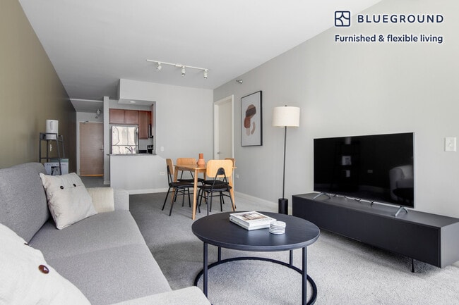 Photo - 210 N Wells St Unidad FL17-ID699