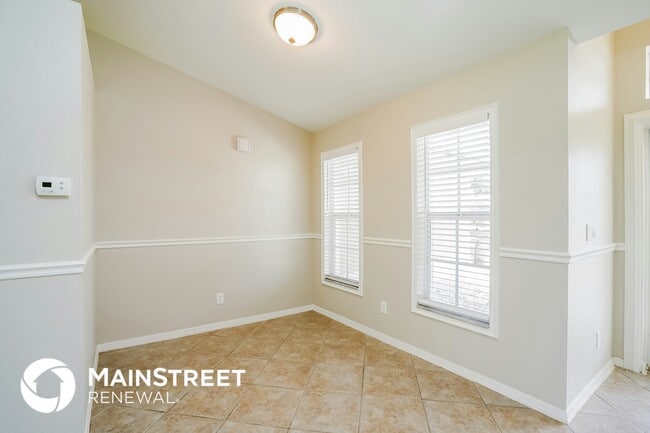 Photo - 2221 NE 3rd St