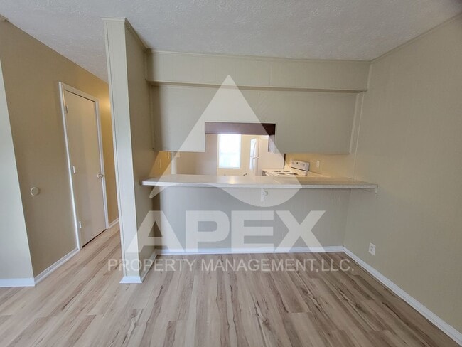 Photo - 9148 Cedarpark Ln NW