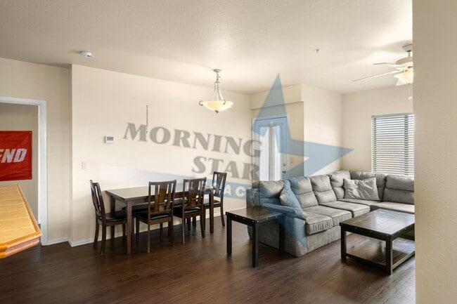 Photo - 2-Bedroom Condo Unit with Mountain Views!