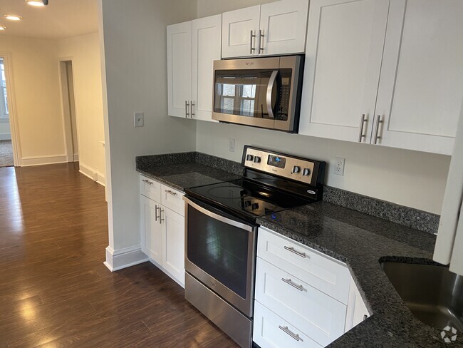 Building Photo - 226-2 Yost Ave Unit Apt 1
