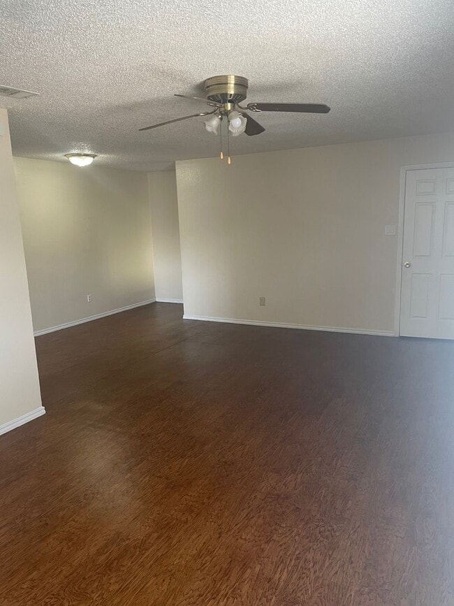 Photo - 809 SE 4th St