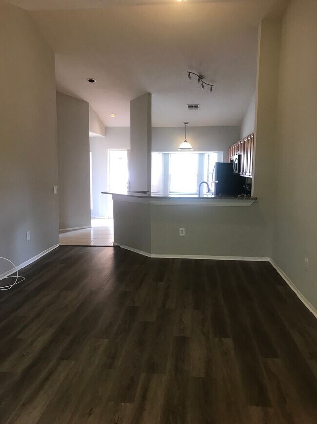 Photo - 7709SBD(50) Unit 7709 SBD