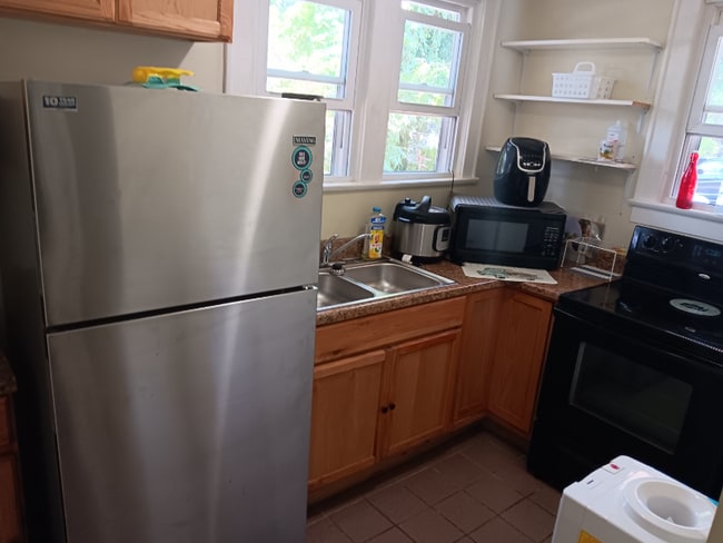 Photo - 1131 Windsor Ave Unidad 4