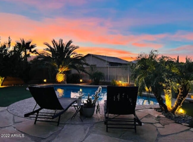 Photo - 19350 W Oregon Ave