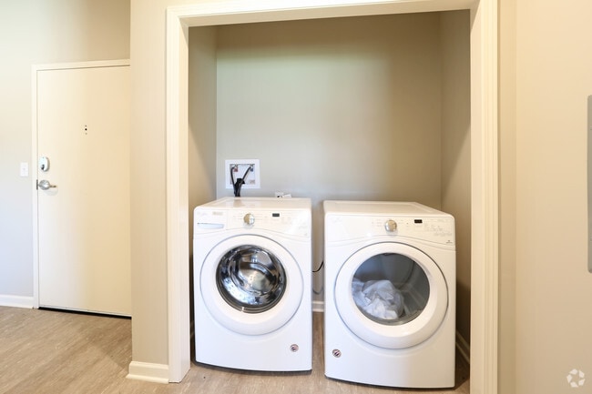 Laundry - Monarch 716