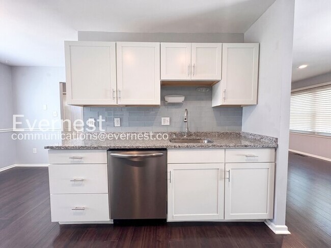 Photo - 5302 Greenough Pl