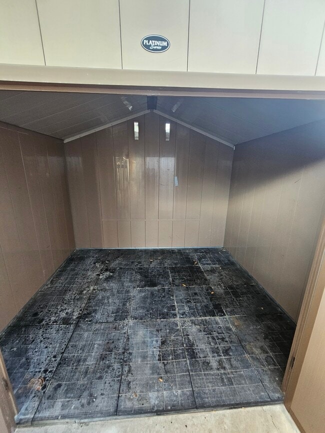 Photo - 1506 Drake St