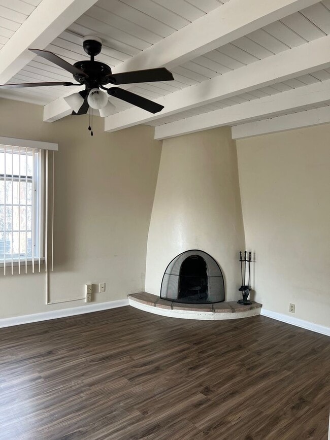Photo - Charming Santa Fe Home For Rent - Walk to ...