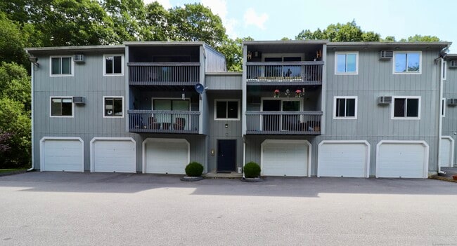 Building Photo - 86 Buddington Rd Unit APT 3