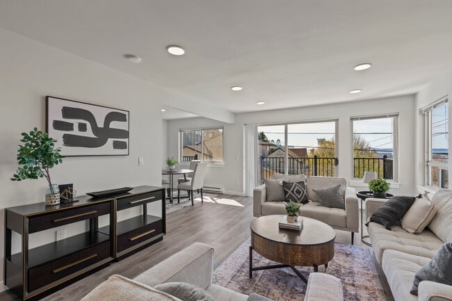 Photo - Nassau Heights