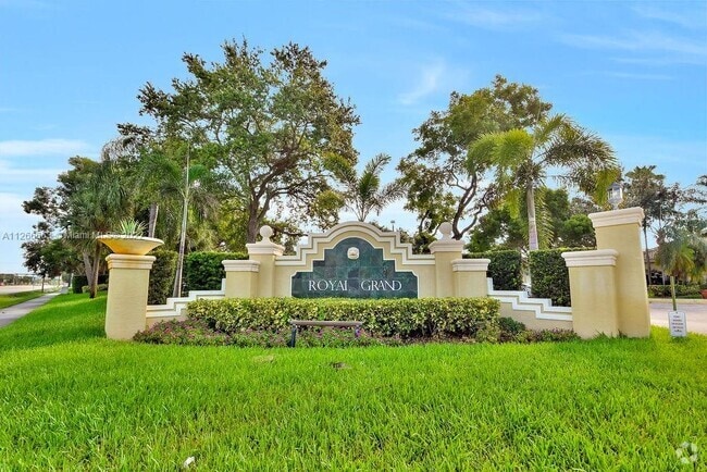 Building Photo - 2600 S University Dr Unit 217 Rental