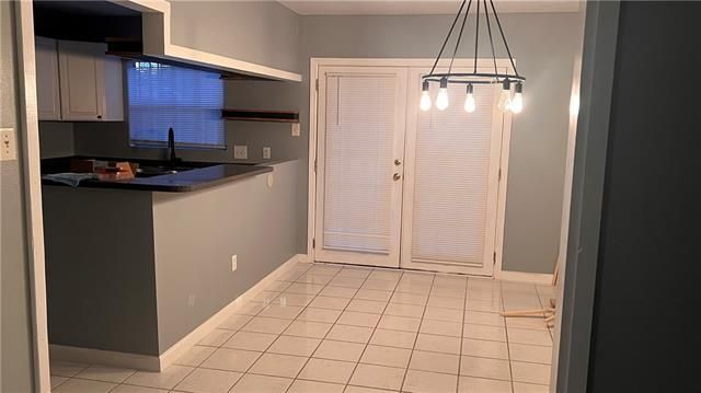 Photo - 5704 Count Ln