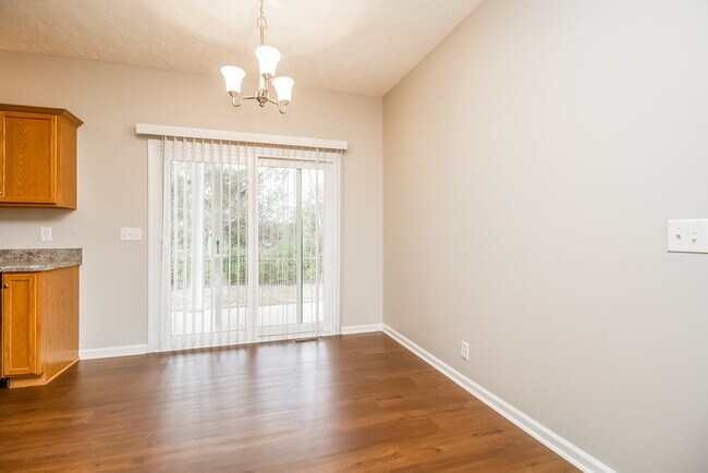 Photo - 2913 Waywood Dr