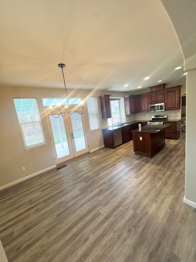 Photo - Charming Spacious 3 Bedroom Home