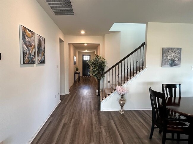 Photo - 4553 Dugenta Pl