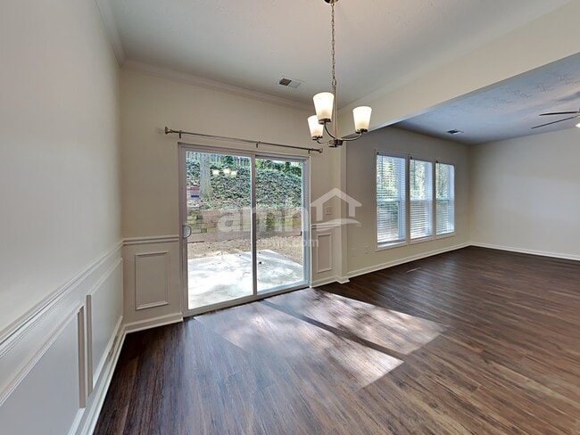 Photo - 4294 Windale Dr NW