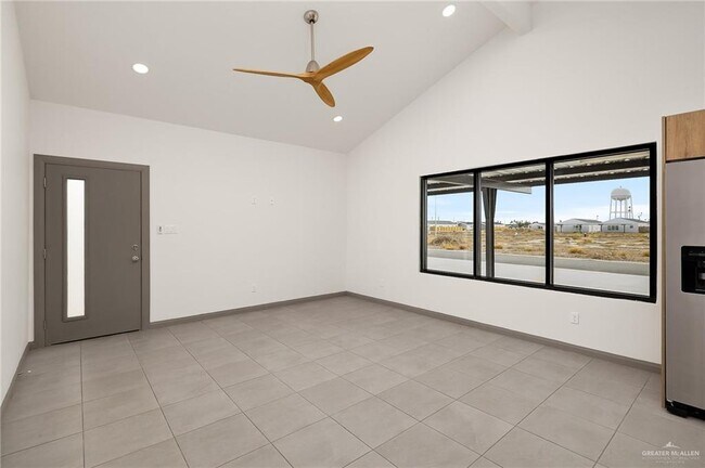 Photo - 18 Mile 6 Rd N Unidad 1