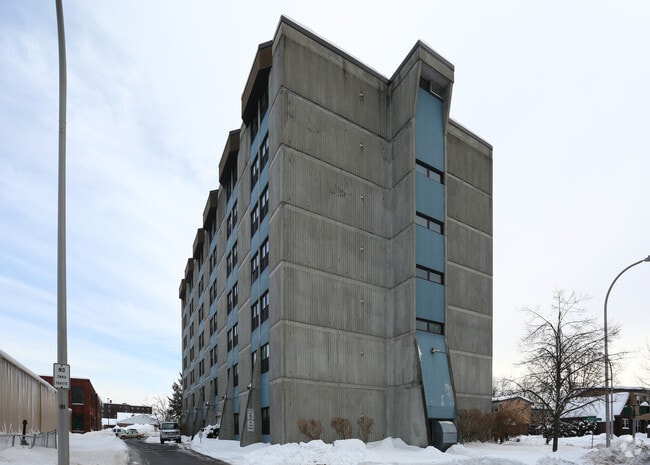 Photo - Stratton Apts