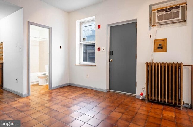 Photo - 1327 Snyder Ave Unidad 1C