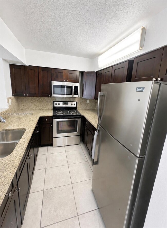 Building Photo - 8460 SW 154th Cir Ct Unit 111