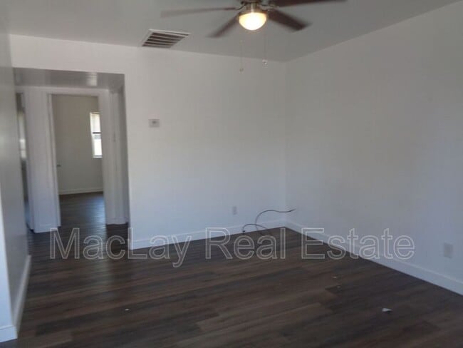 Photo - 2918 E Roeser Rd Unit 3