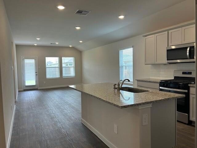 311 Darwin Pl