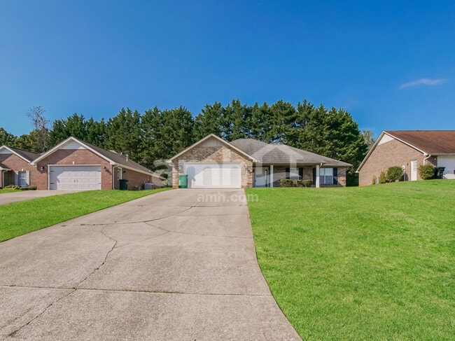 Photo - 1245 Edinburgh Dr