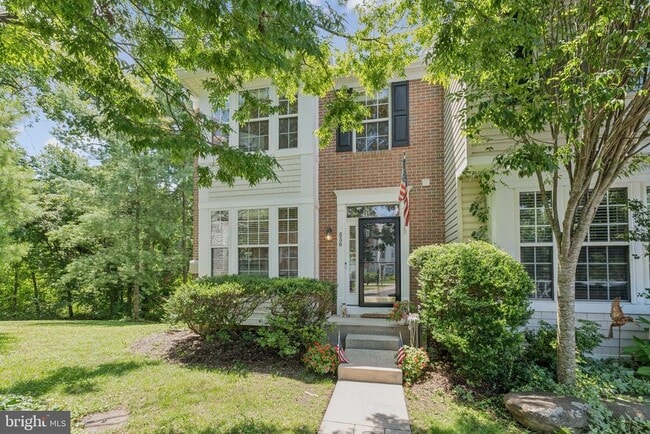 Building Photo - 856 Stonehurst Ct Rental