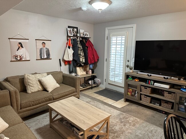 Photo - 1030 W 1230 N