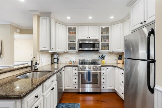 Photo - 2 Bedroom, 1 Bath furnished Cottage