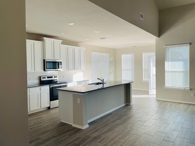 Photo - 10032 Adams Ln