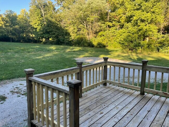 Photo - 4090 Old Vincennes Rd