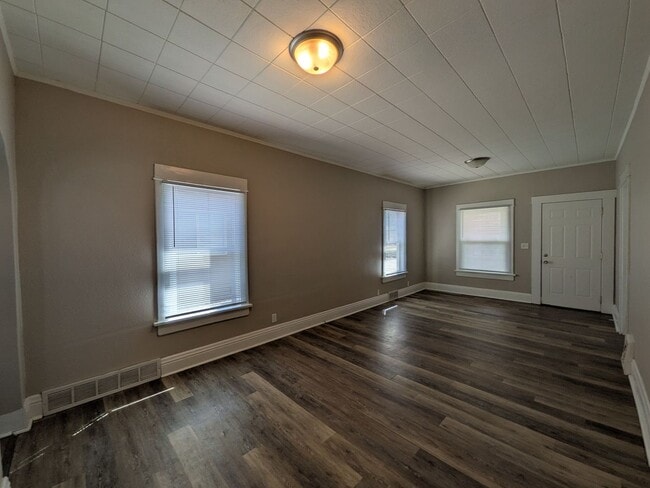 Photo - 2 Bedroom Home near Fairgrounds!