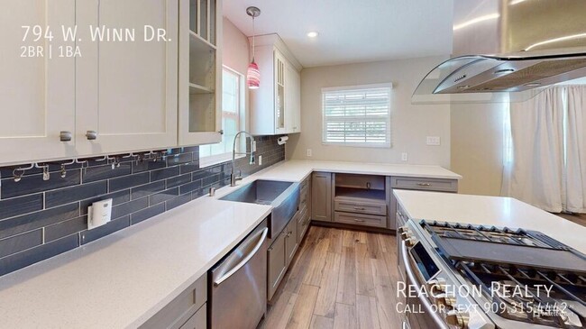 Photo - 794 W Winn Dr