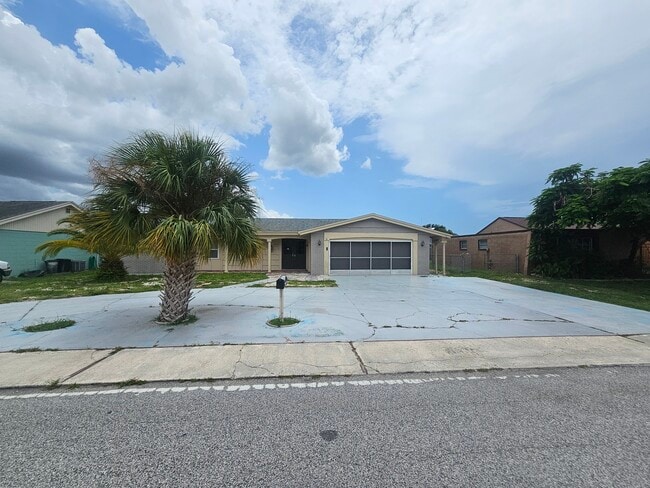 Photo - 3736 Sail Dr House