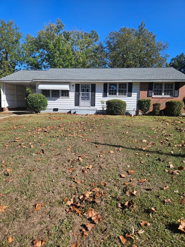 Building Photo - 307 Quail Dr