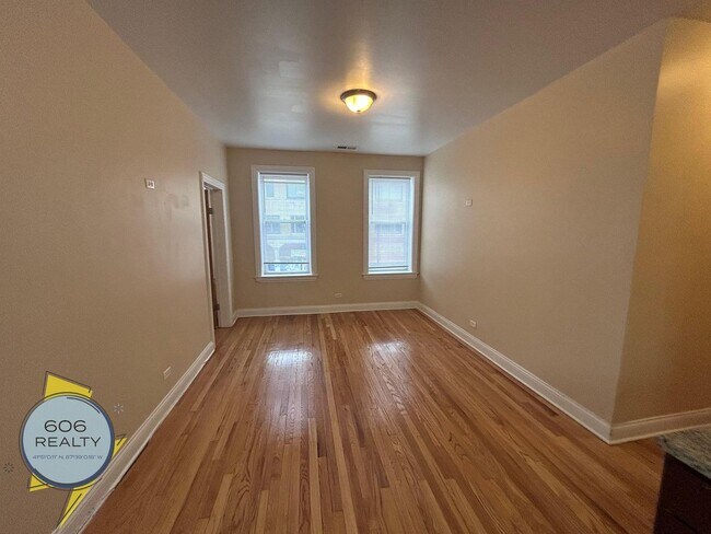 Photo - 3205 N Central Ave Unidad 2