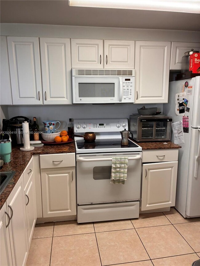 Photo - 215 SW 42nd Ave Unit 603