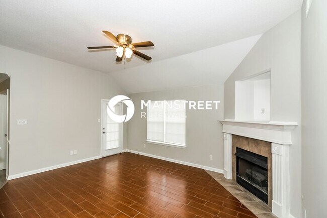3 Bedroom Pet-Friendly Home in Cordova, TN with Main Street Renewal