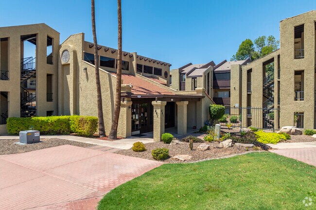 Photo - Circle Tree Condominiums