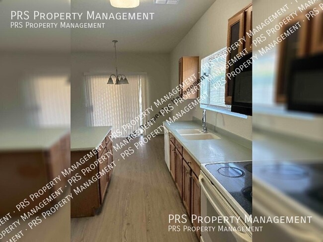 2430 E County Down Dr