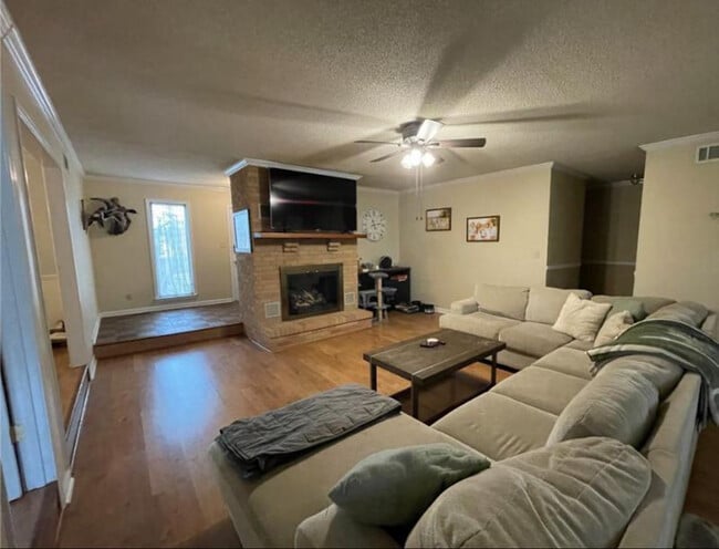 Photo - 1914 Cardinal Dr