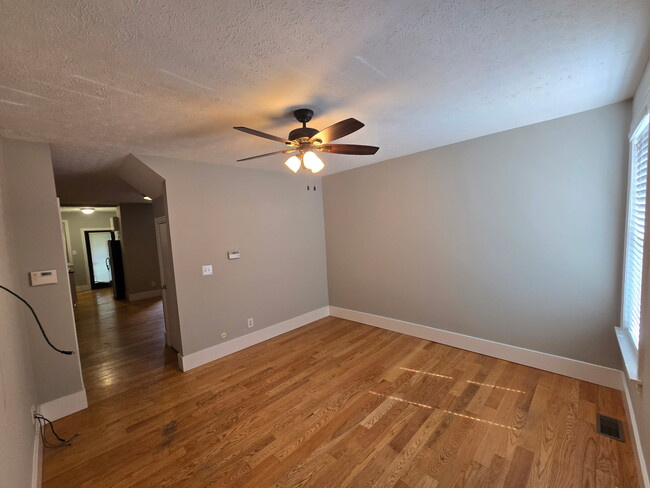 Building Photo - 1218 S Washington Ave Rental