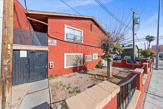 Building Photo - 521 S Maryland Pkwy Unit A16